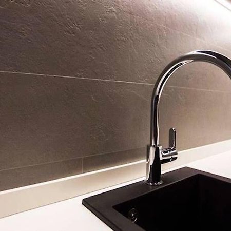 Splendido Monolocale Nel Centro Storico Del Borghetto Apartment Ivrea Ngoại thất bức ảnh